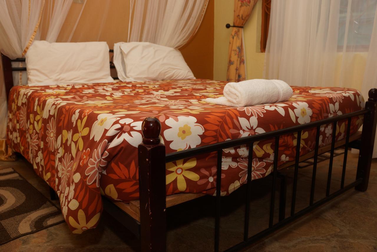 Country Lake Resort Garuga Entebbe Exterior photo