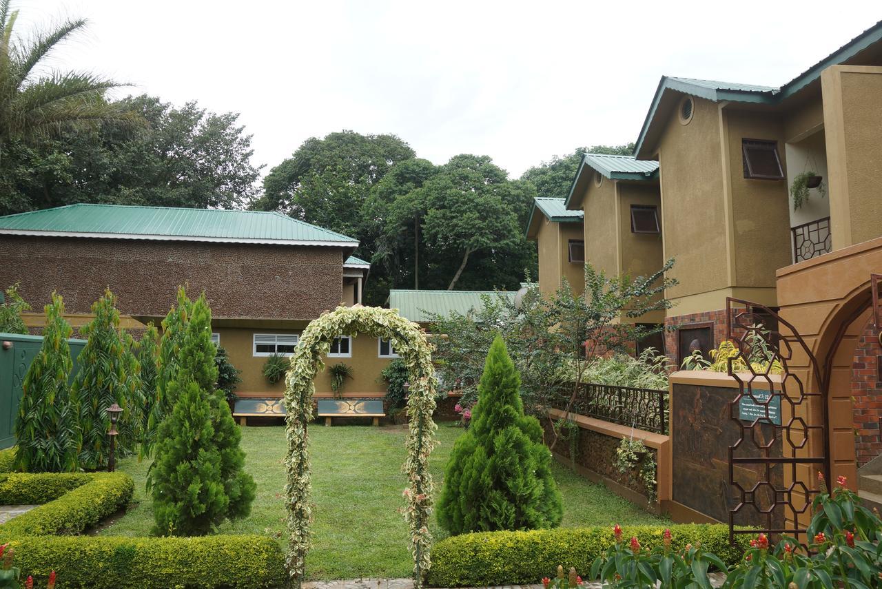 Country Lake Resort Garuga Entebbe Exterior photo